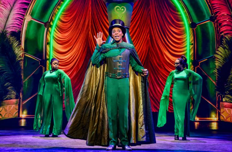 Alan Mingo Jr as The Wiz in the North American Tour of THE WIZ. Photo by Jeremy Daniel.