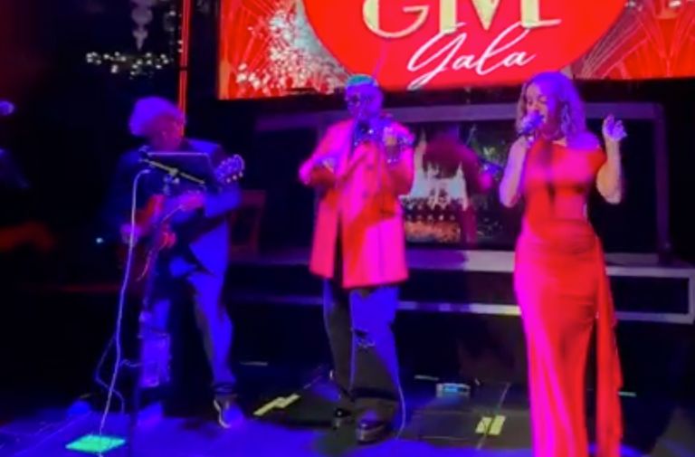 GladtoGiveGala
